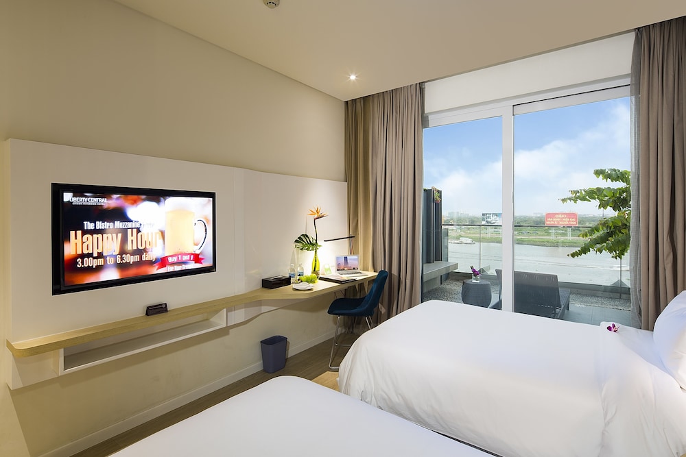 Liberty Central Saigon Riverside Hotel 17/67