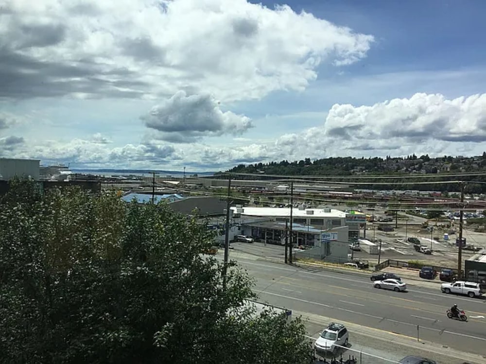 The Seattle Haven - Modern Suites 18/19