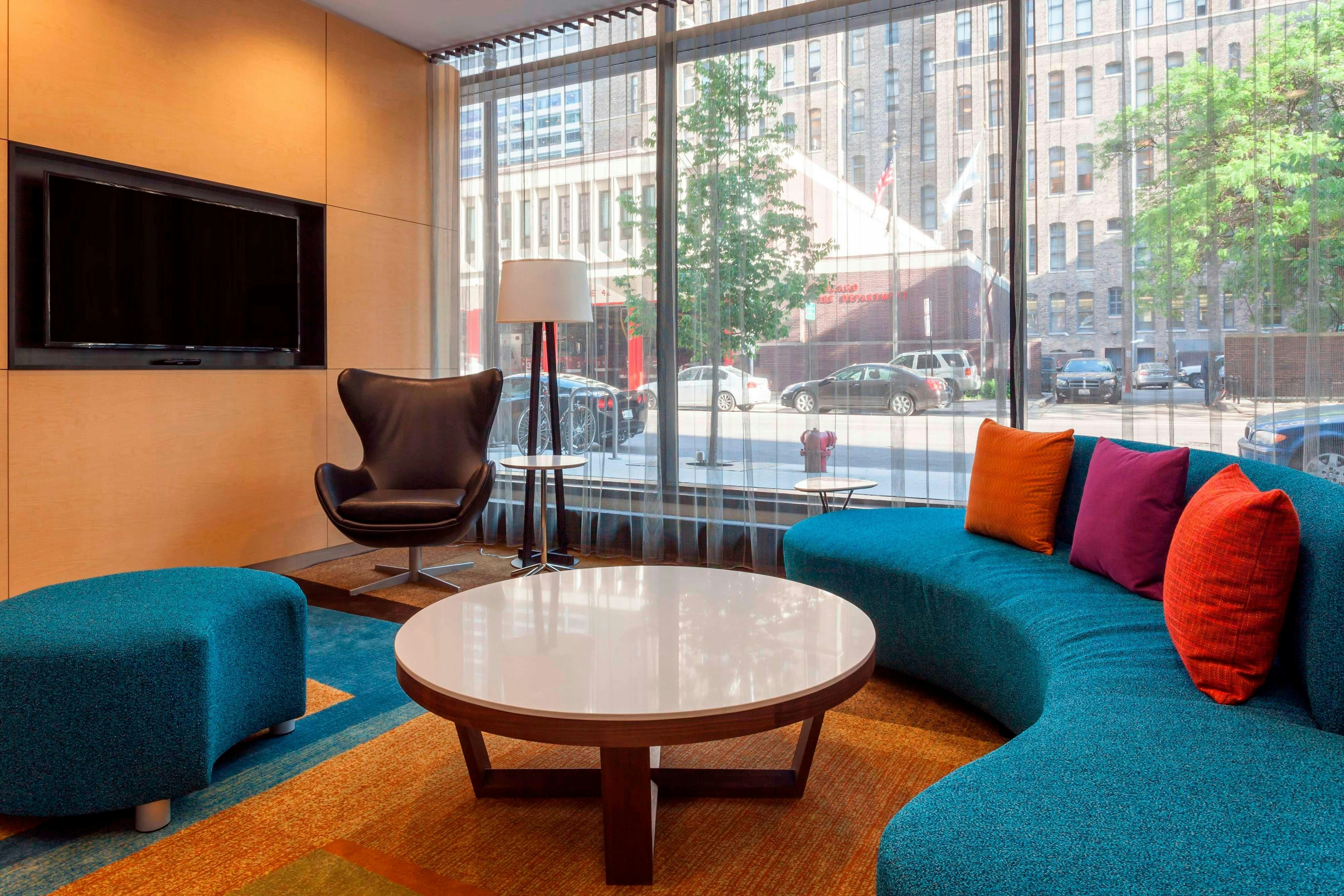 FAIRFIELD INN & SUITES CHICAGO DOWNTOWN/RIVER NORTH 26/47