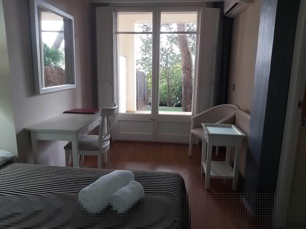 Hotel El Castell 32/48