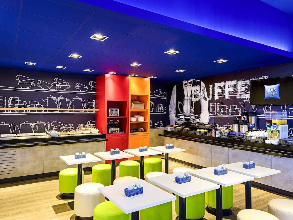 Ibis Budget Curitiba Aeroporto 54/65