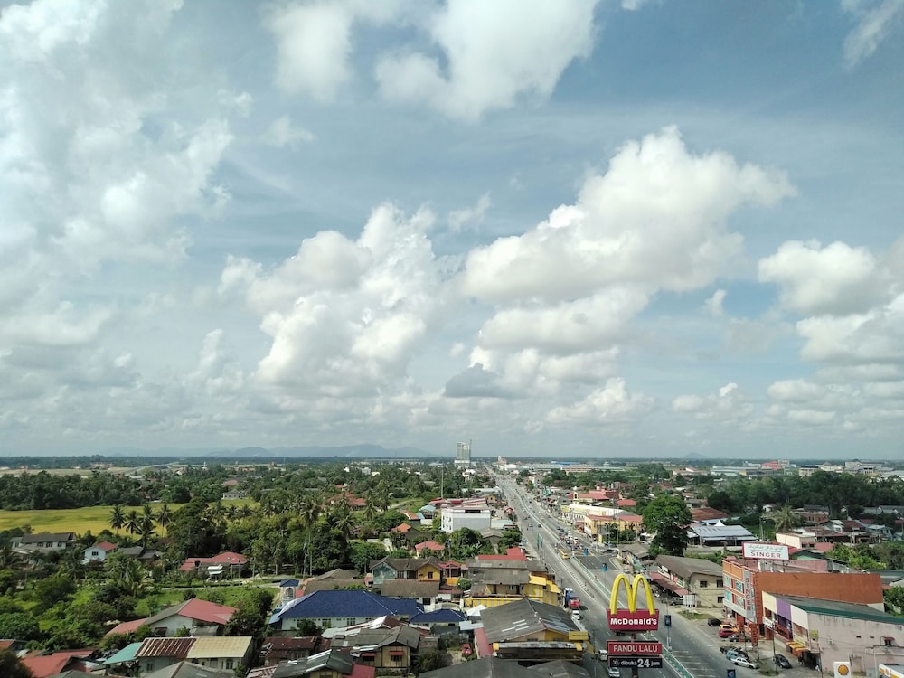 Holiday Villa Hotel and Suites Kota Bharu 30/36
