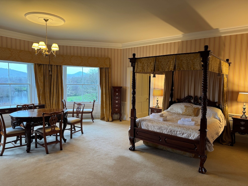 Netley Hall 27/50