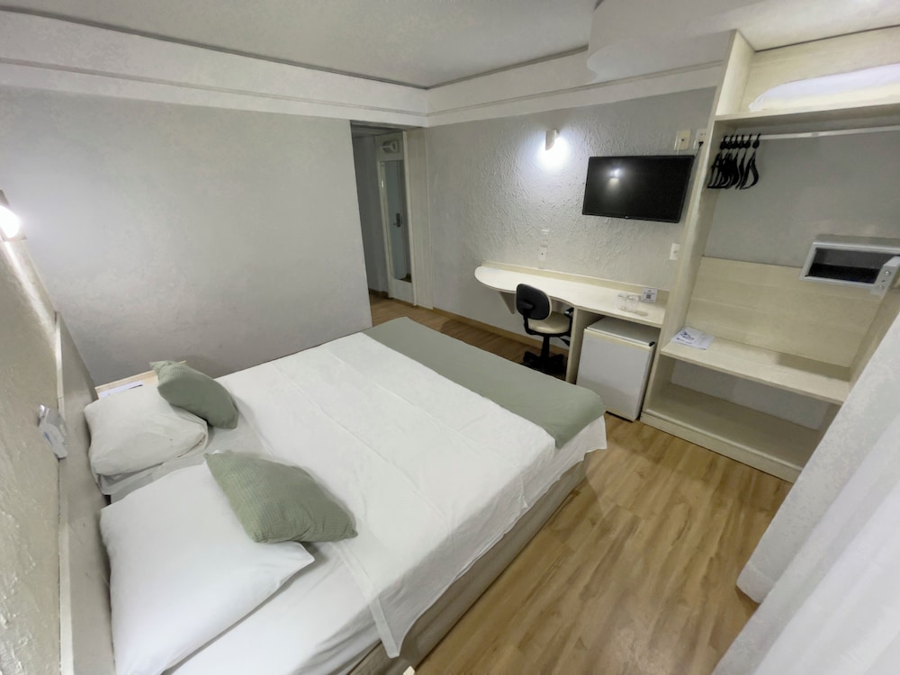 STANDARD, DOUBLE OR TWIN BED