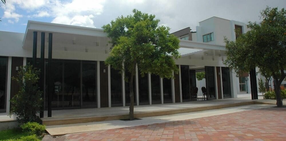 Batont Garden Resort Hotel 6/43