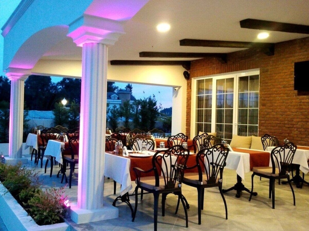 Sarban Hotel 24/30