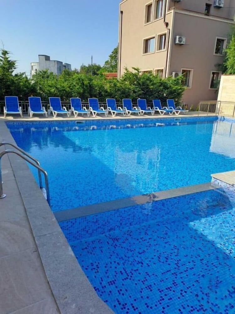Vemara City Apart Hotel 45/68