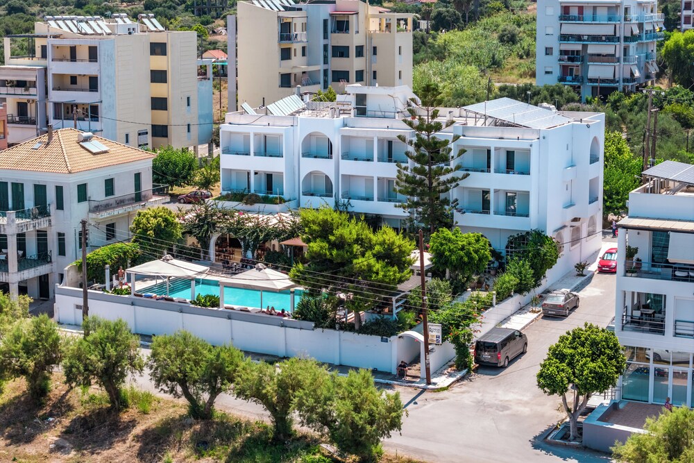 Kyparissia Beach 40/48