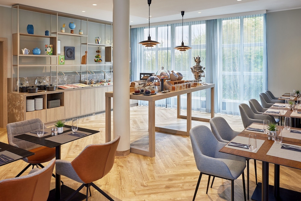 Courtyard by Marriott Dortmund 29/48