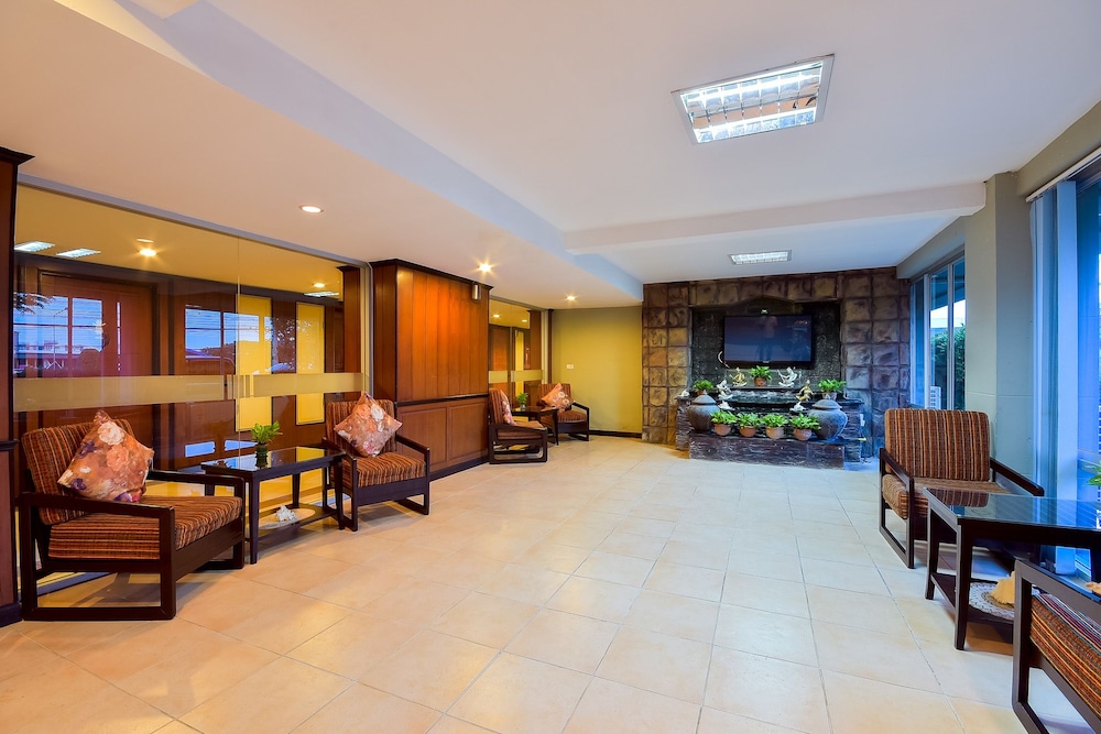 SEASON PALACE HUAHIN HOTEL 25/40