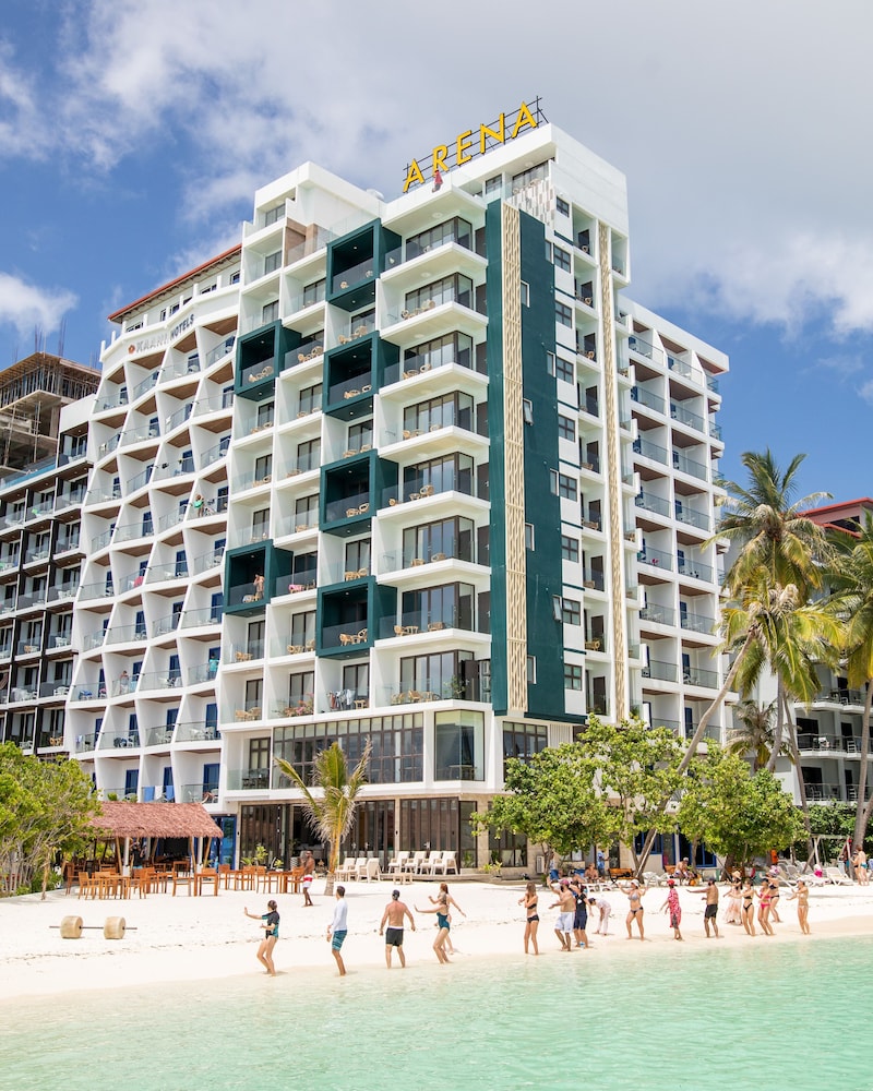 Arena Beach Hotel 4/48