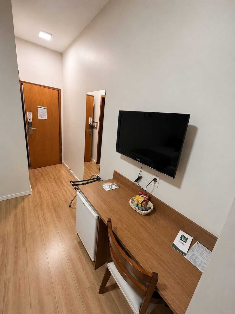 Hotel Serra de Jundiai 35/50