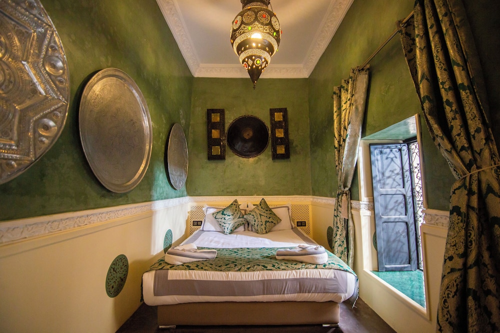 HYDROMASSAGE, DELUXE, DOUBLE BED