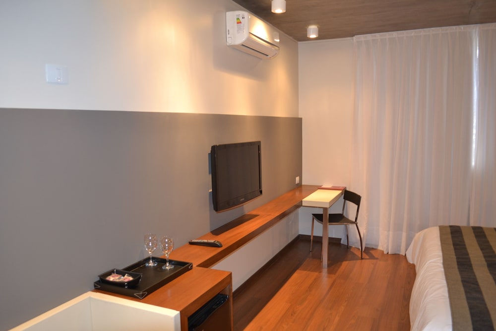 Amerian Tucuman Apart And Suites 34/44