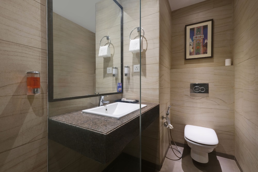7 Apple Hotel 59/60