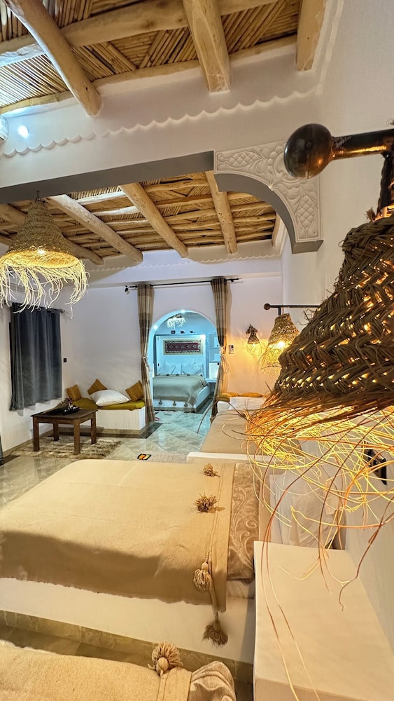 Auberge Miguirne chez Ali 34/46