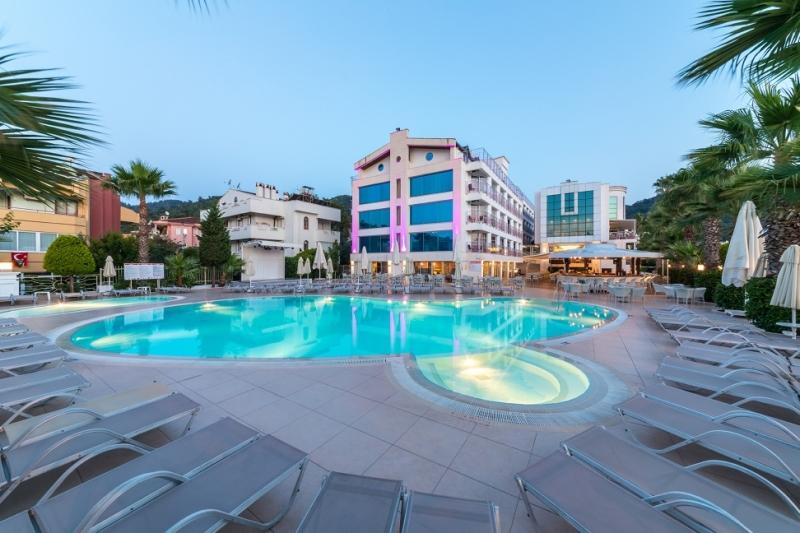 Ideal Pearl Hotel - Adults Only (+16) 14/35