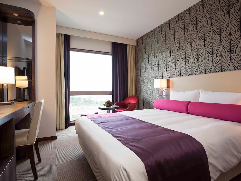 Mercure Okinawa Naha 12/65