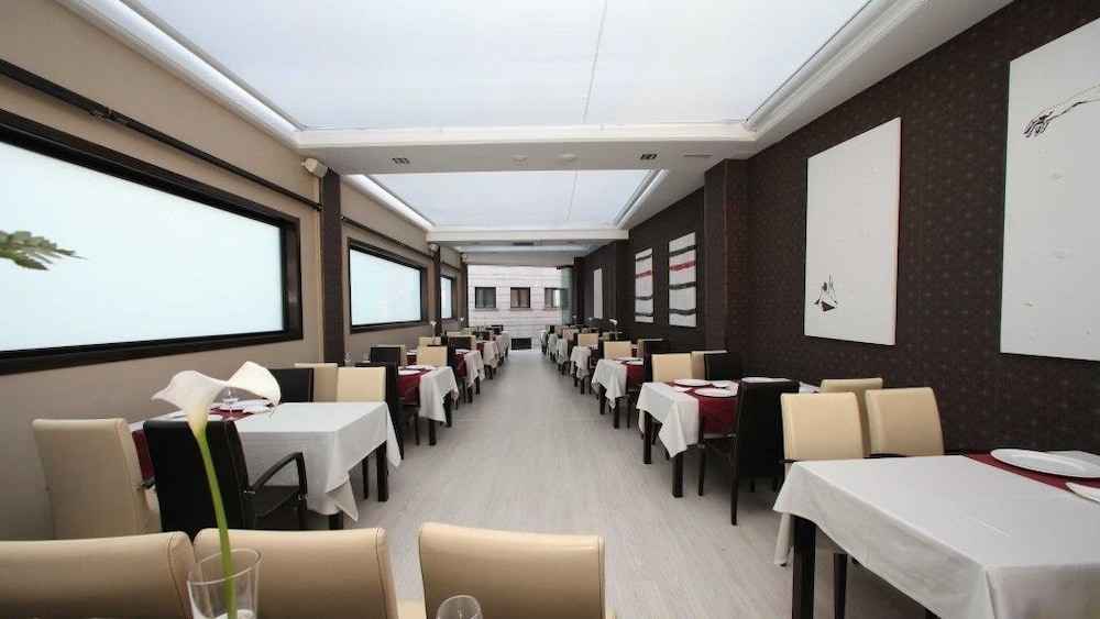 HOTEL CARDENAL 25/30
