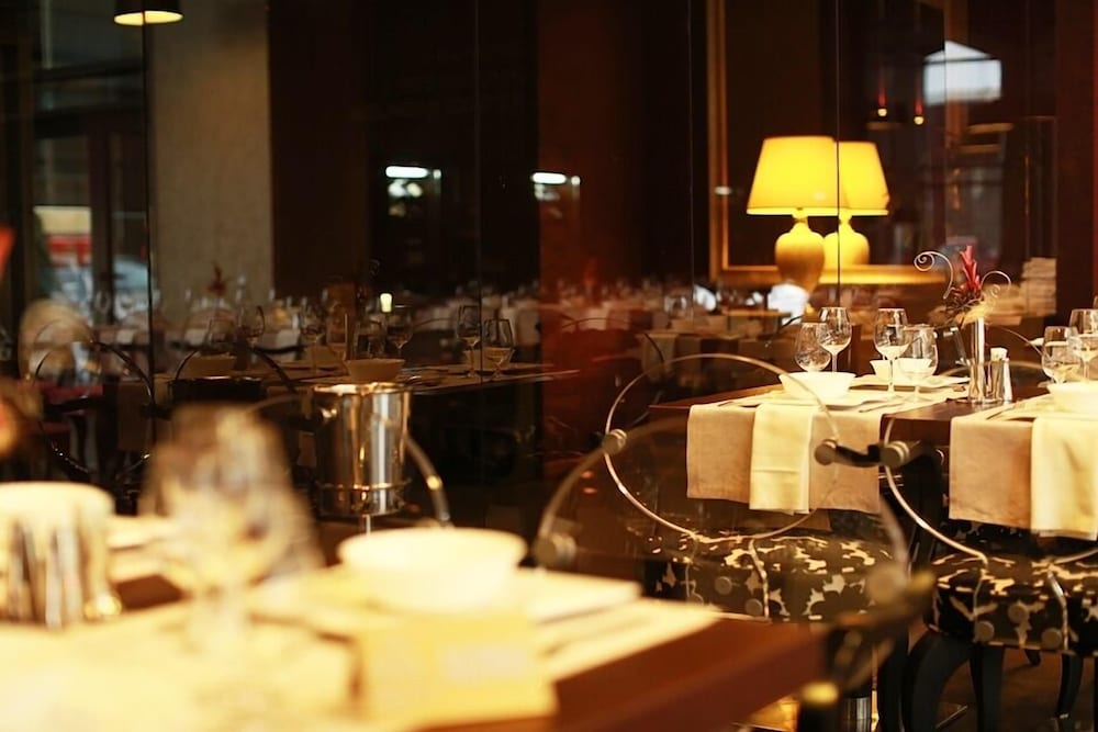 Golden Tulip Ana Dome Cluj 46/66