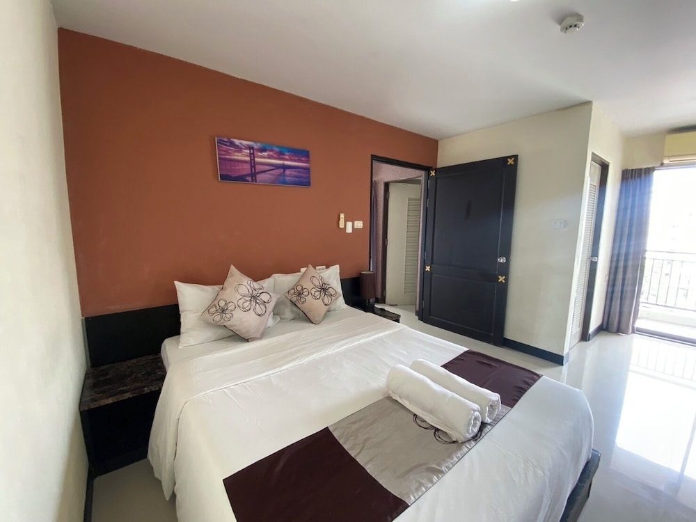 Leelawadee Modern Resort Huaykwang 7/41