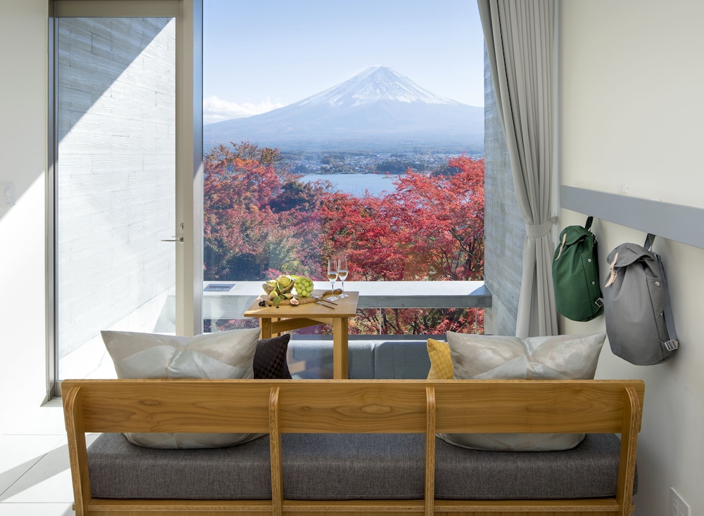 HOSHINOYA Fuji 24/49
