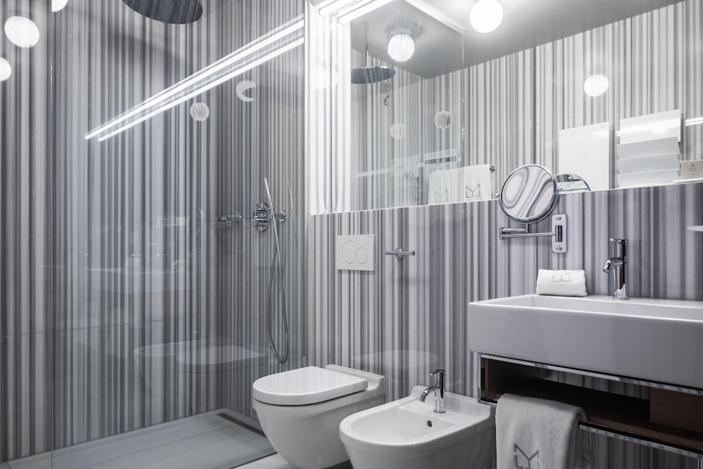 Met Boutique Hotel 36/42
