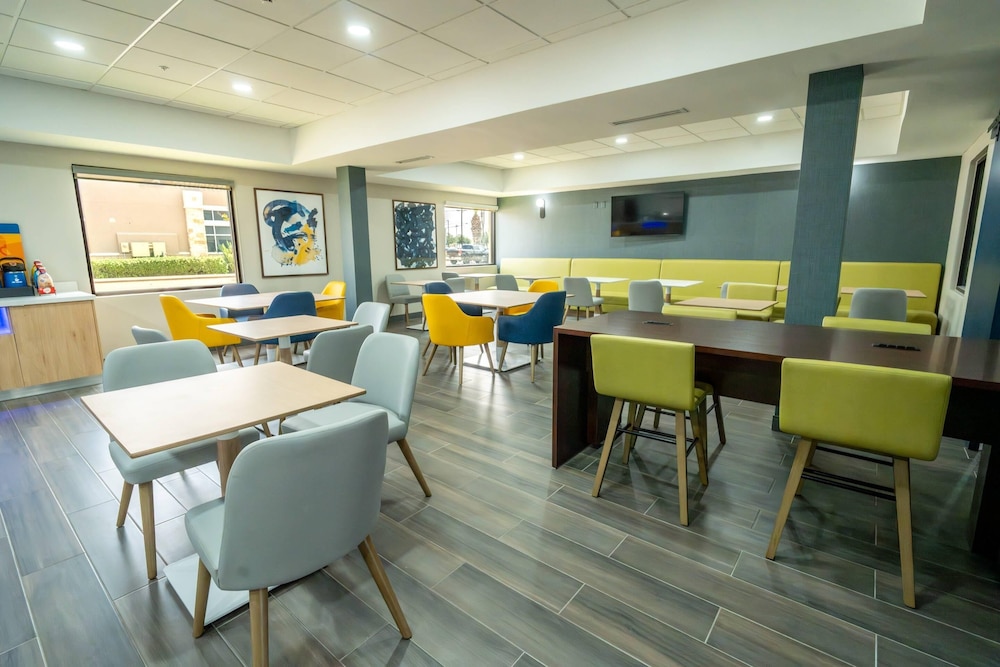 Comfort Inn Mission - McAllen West 46/51