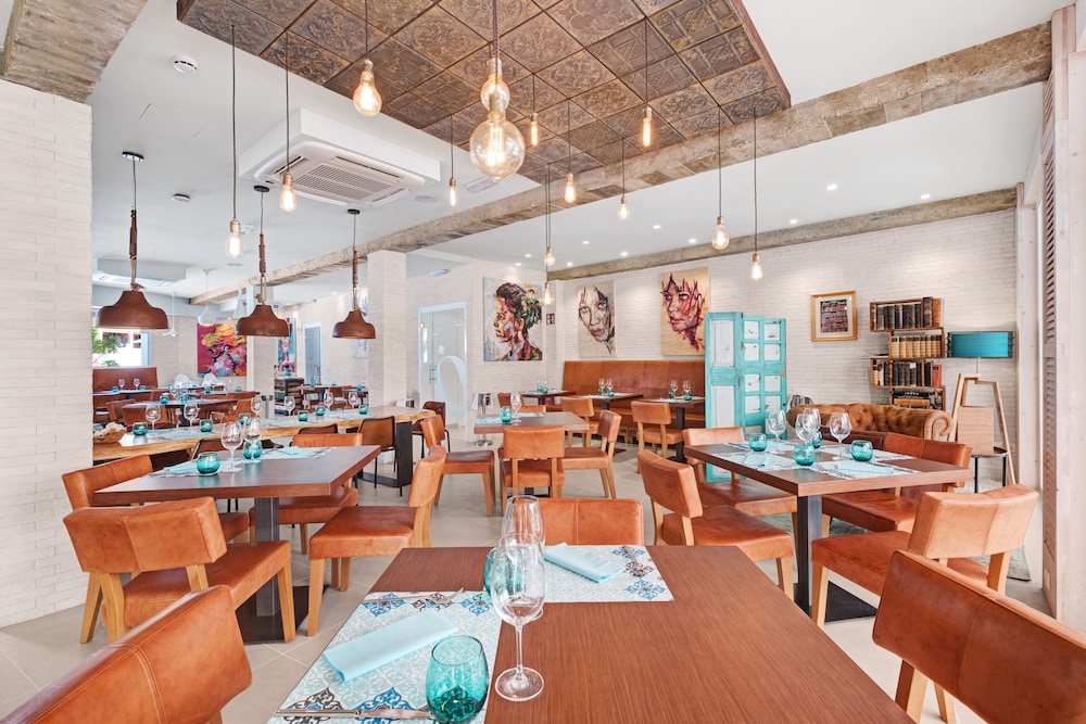 Plaza Santa Ponsa Boutique - Adults Only 57/73