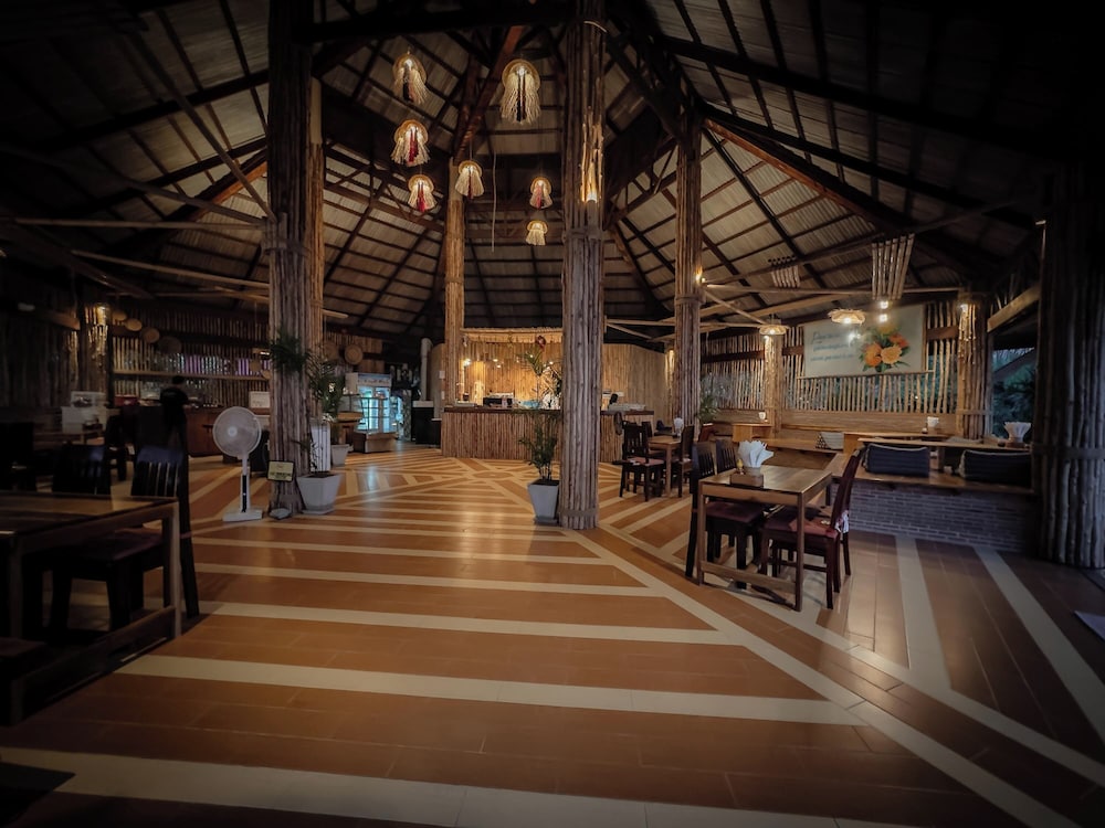 LONG BAY RESORT 21/50