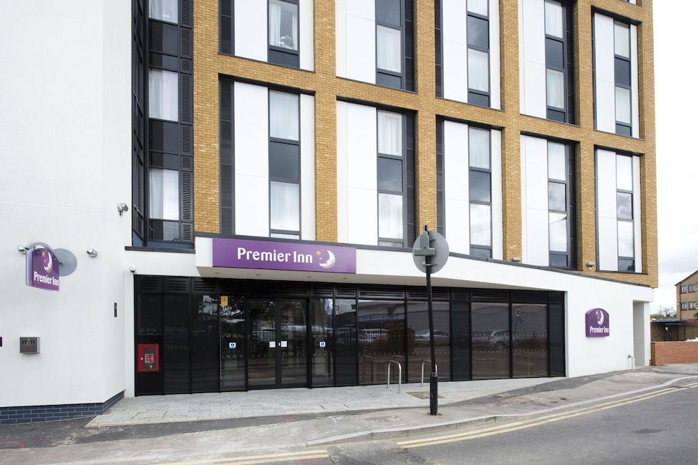 Premier Inn London Tottenham Hale Hotel in LONDON