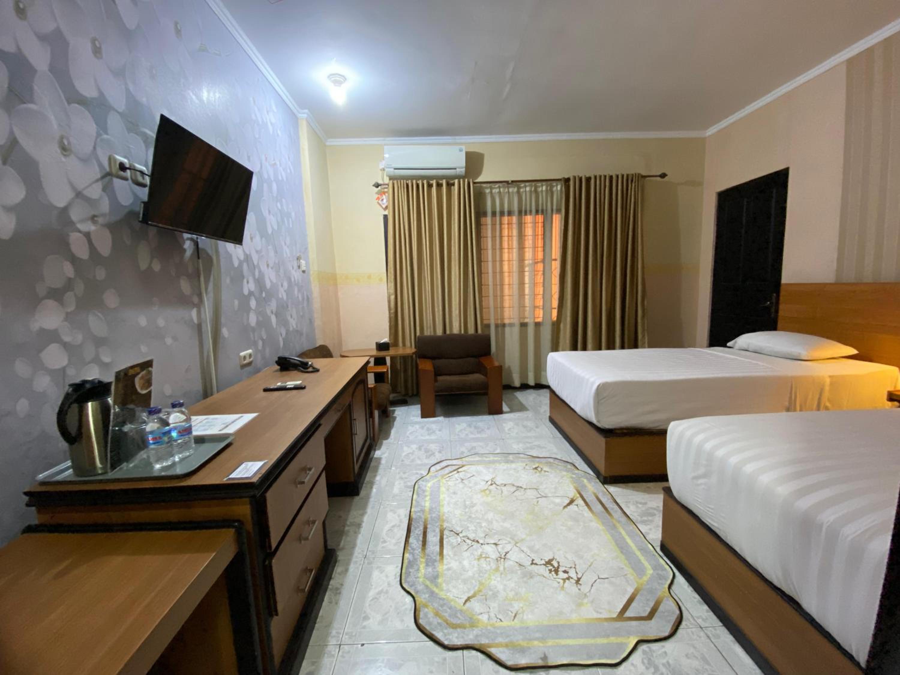 Nikita Hotel 10/49