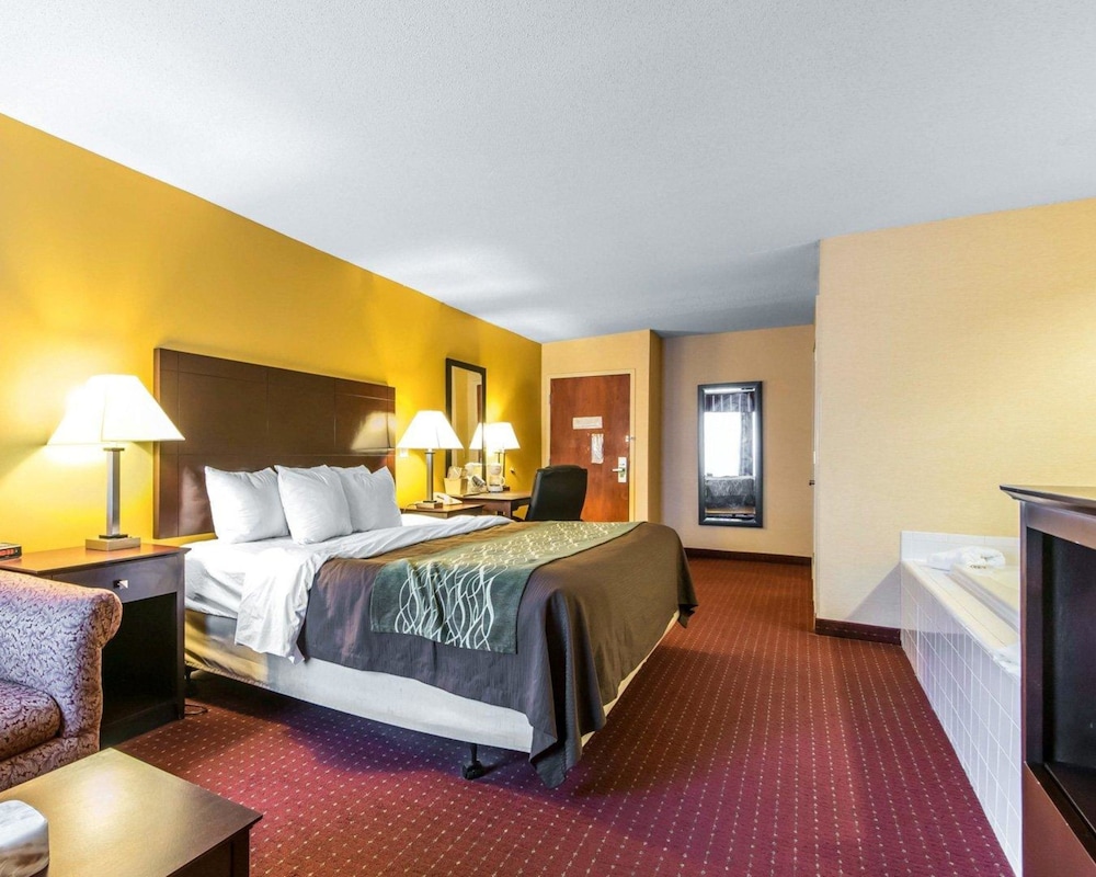 Quality Inn Dry Ridge KY 12/25