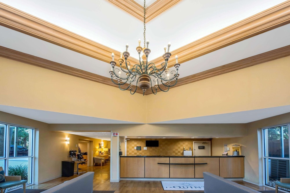 La Quinta Inn Suites By Wyndham West Palm Beach Airport 36/50