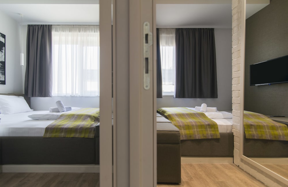 Belgrade Inn Garni 15/50