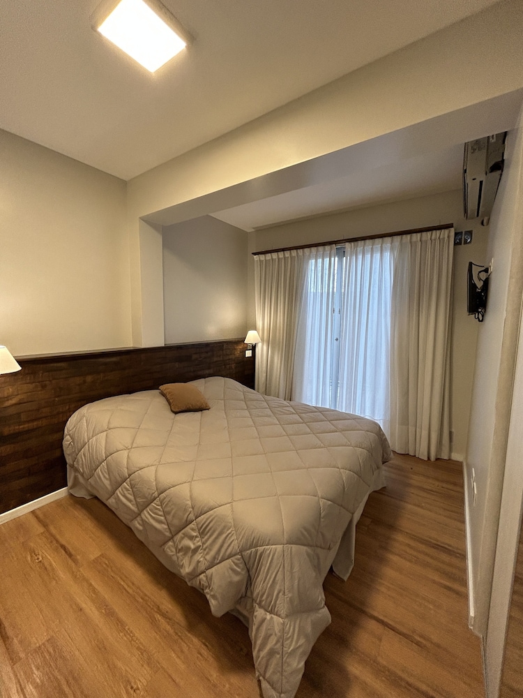 DELUXE, APARTMENT