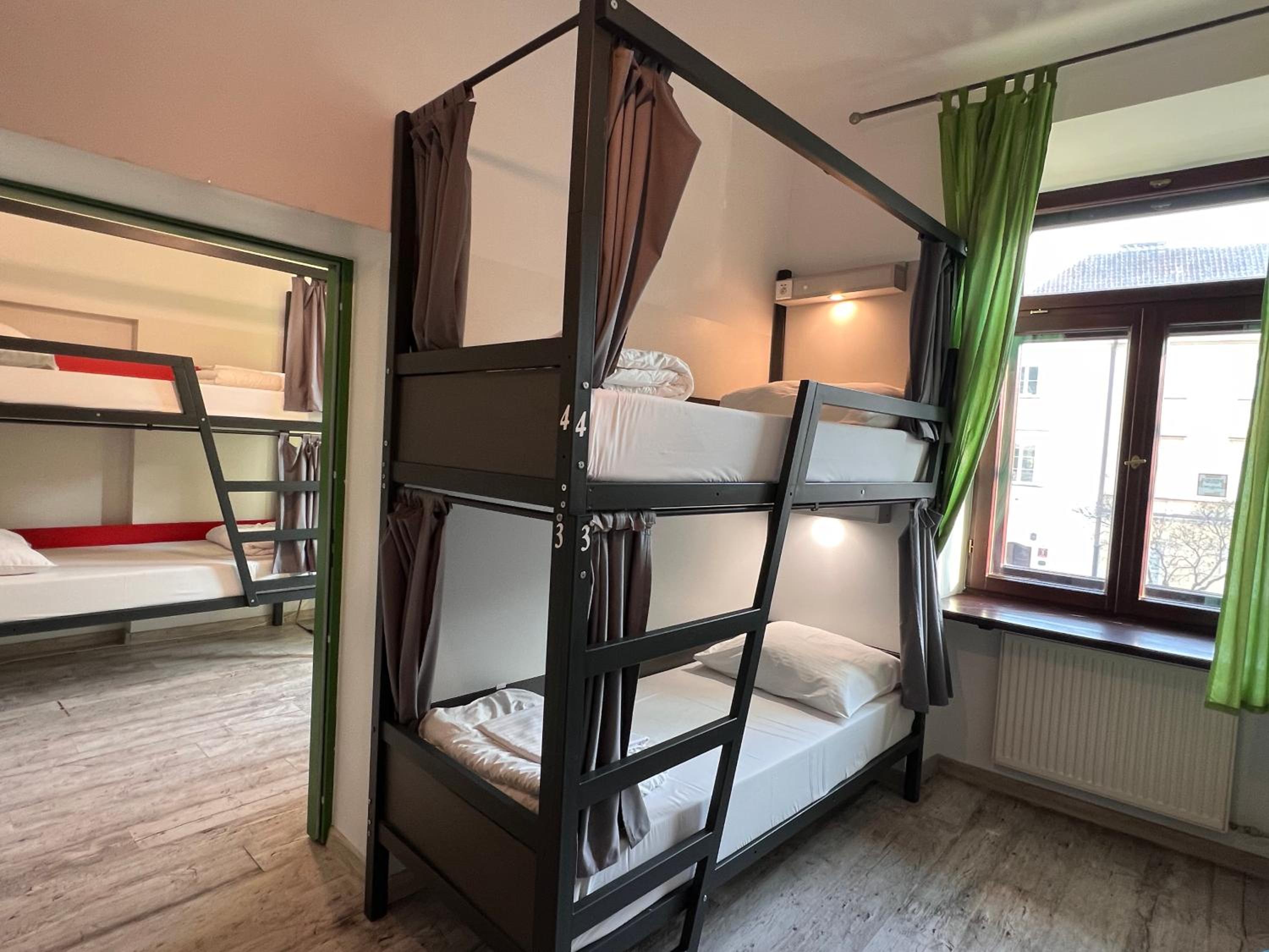 Female Dorm, Female Only, 6 Beds