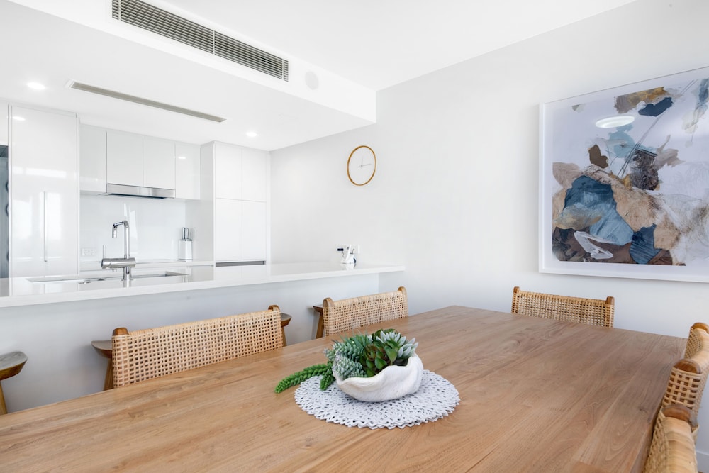 Echelon Apartments 30/42