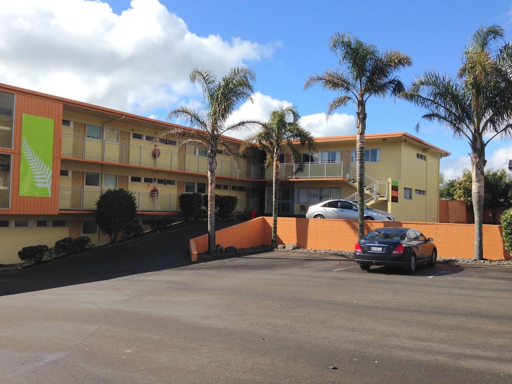 Greenview Motel 44/50