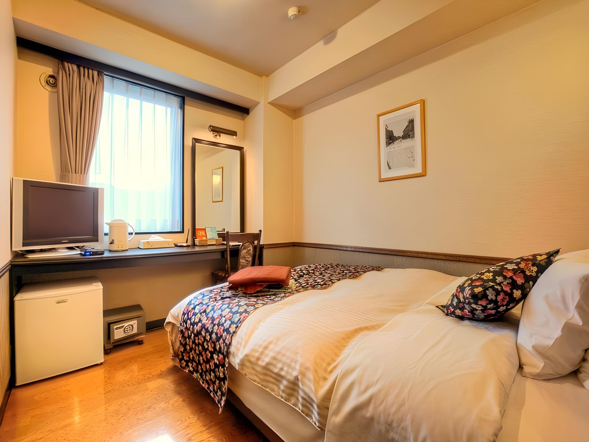 Room, Single