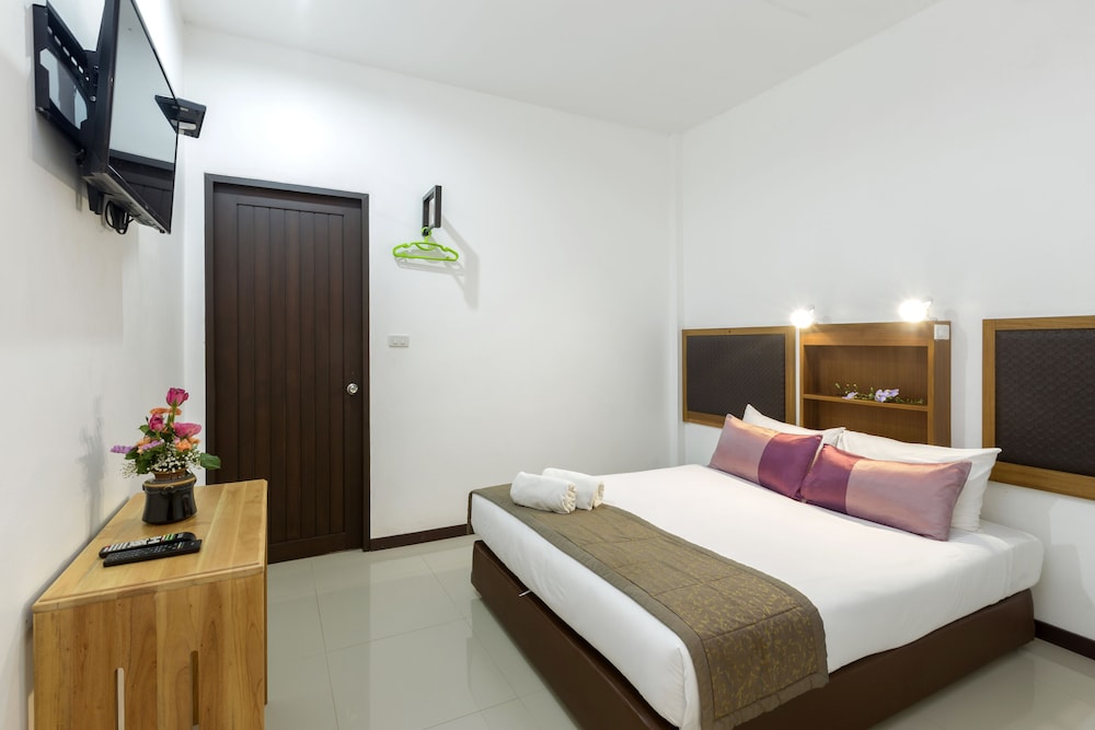 The Lantern Hostel Phuket 14/50