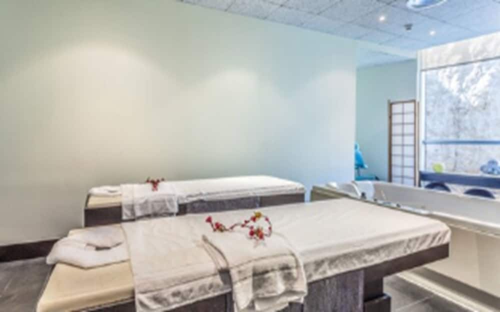 Agora Spa And Resorts 32/57