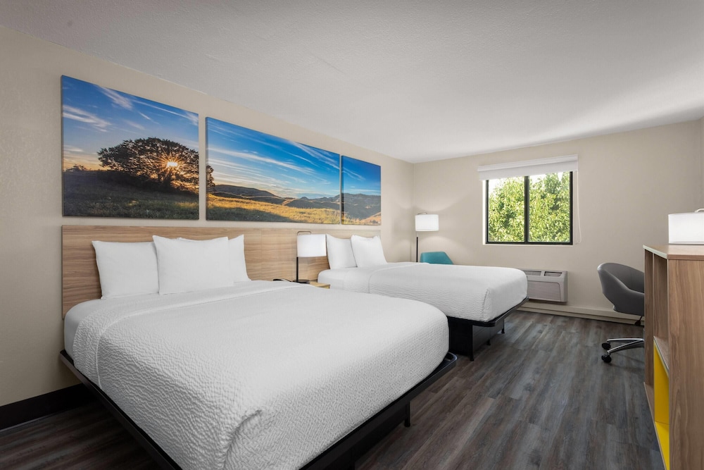 1 Bedroom, Efficiency, Deluxe, Suite, 2 Queen Beds