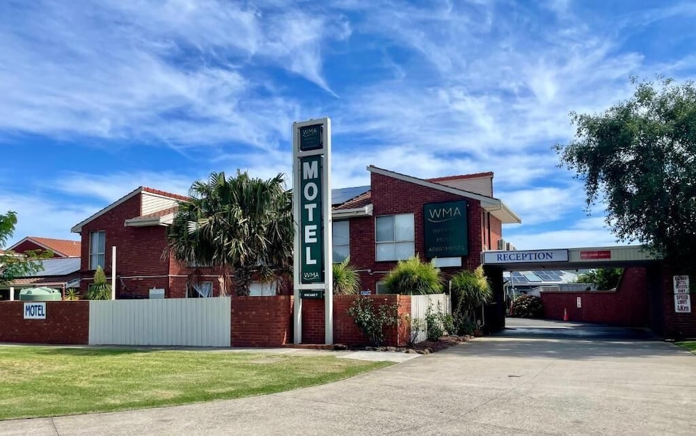 Werribee Motel & Apartments 2/63