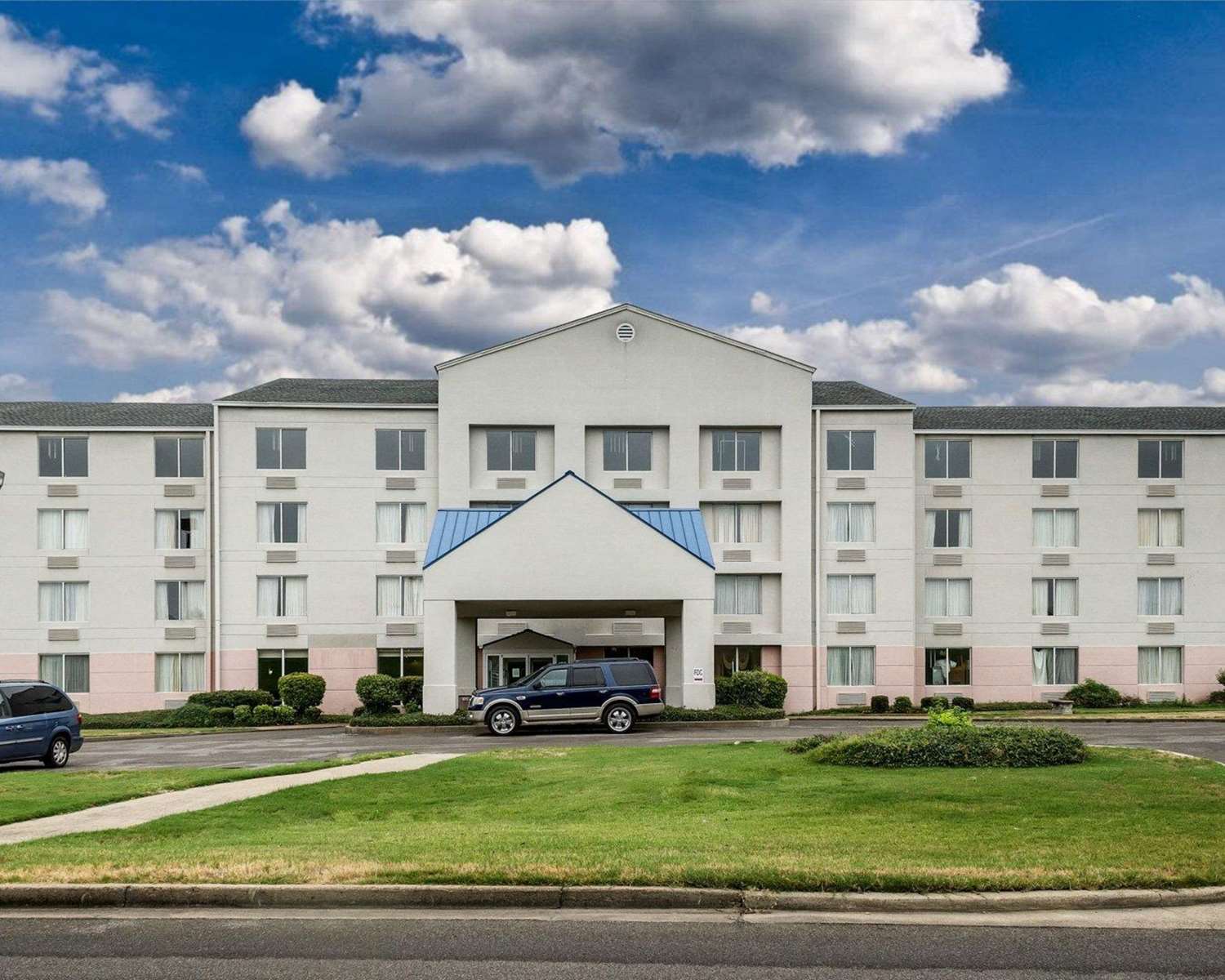 Rodeway Inn Greeneville Downtown 1/35
