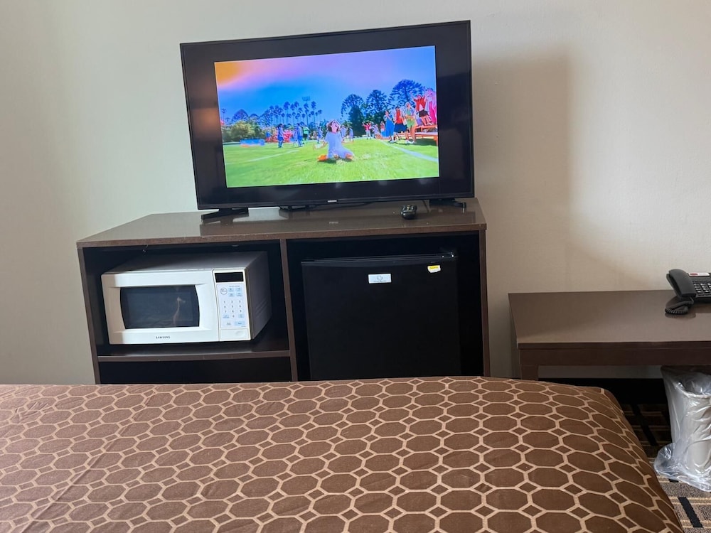 Regency Inn 42/59