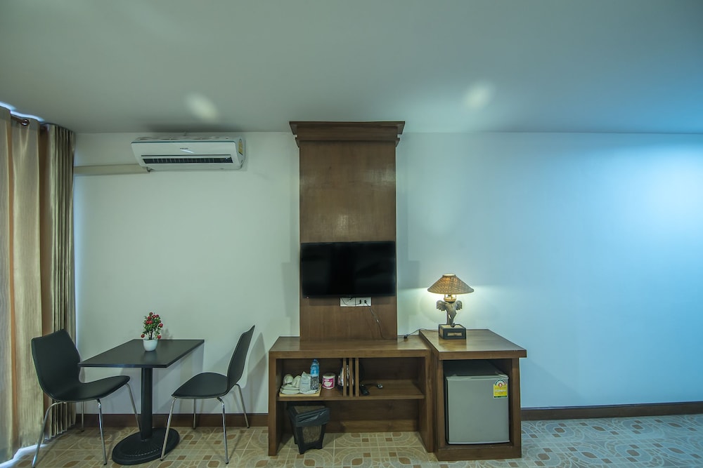 Lanta Nice Beach House 34/48