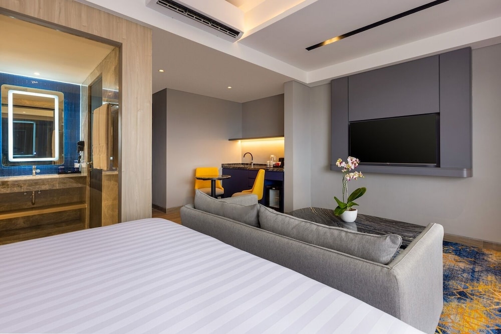 Aston Malang Hotel and Conference Center 11/35