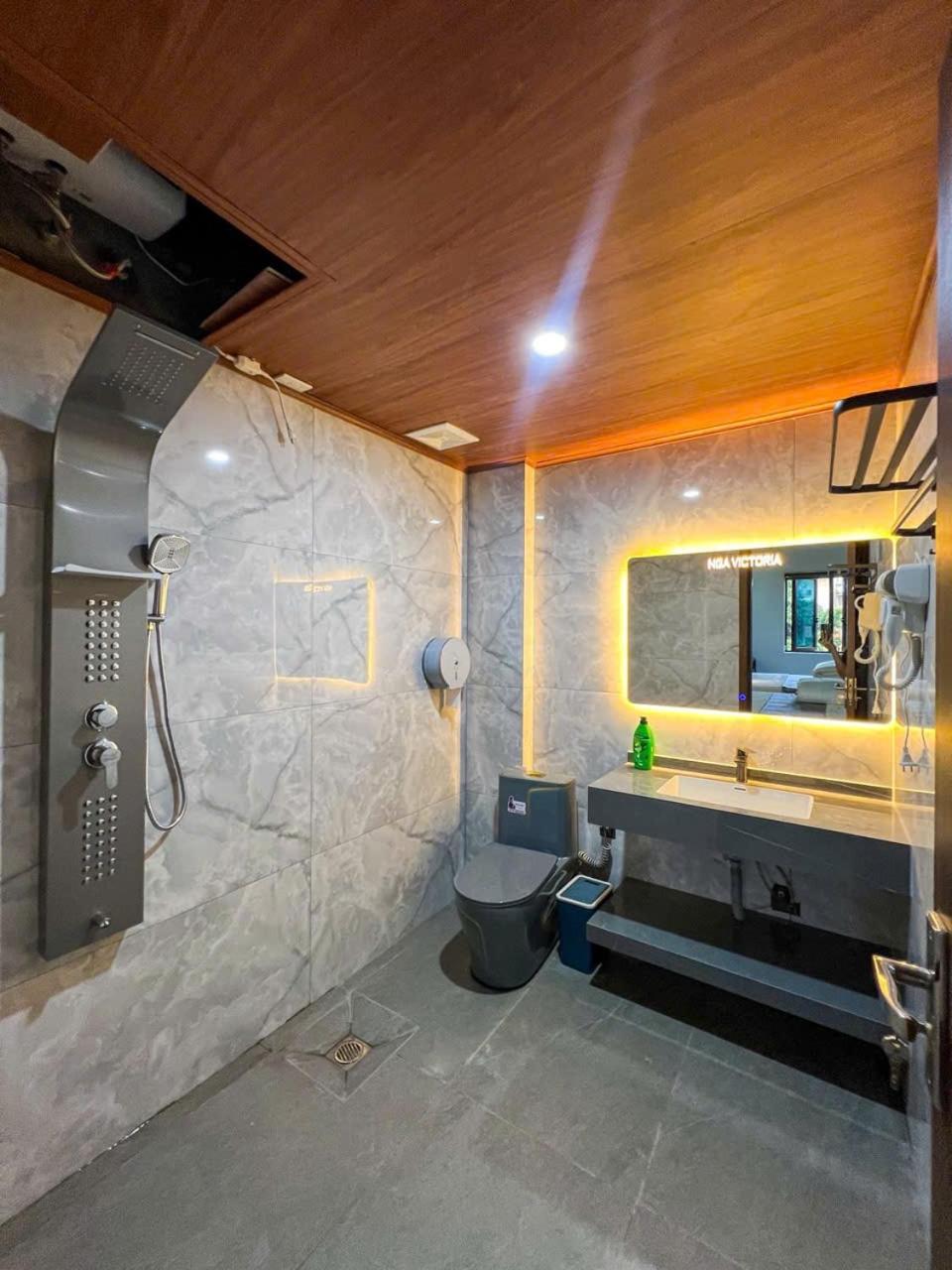 Tam Coc Victoria Hotel 50/50