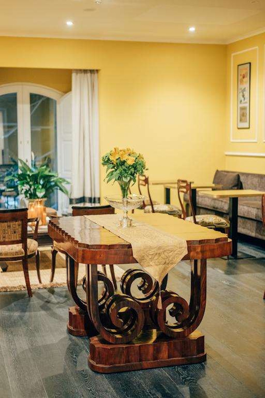 Caruso Place Boutique Wellness Suites 43/70